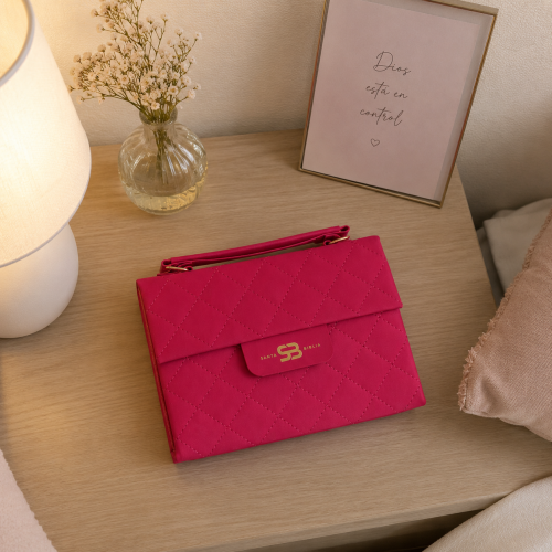 Biblia estilo cartera fusia, delux RV60