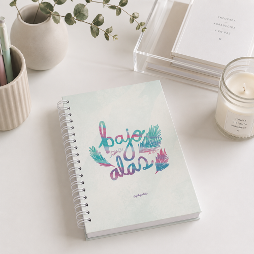 Journal, “Bajo sus alas”
