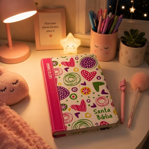 Biblia compacta Luz en mi camino NVI, niña